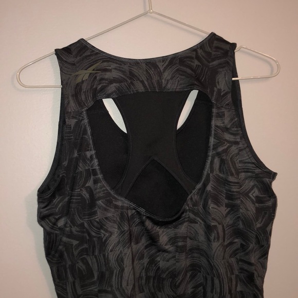 Reebok workout tank - Picture 4 of 4